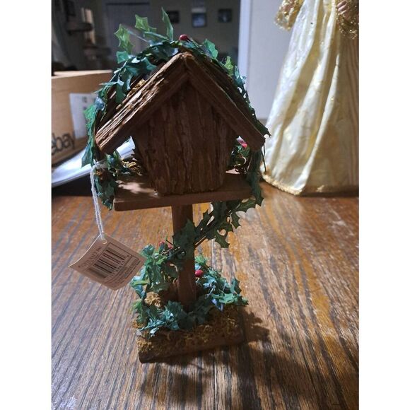 Vintage New Giftcraft Farmhouse Rustic Christmas Holiday Bird House Red Bird - Picture 6 of 10